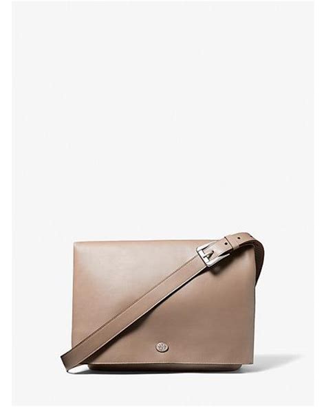 michael kors overlap messenger leder orange|Gloria Medium Leather Messenger Bag .